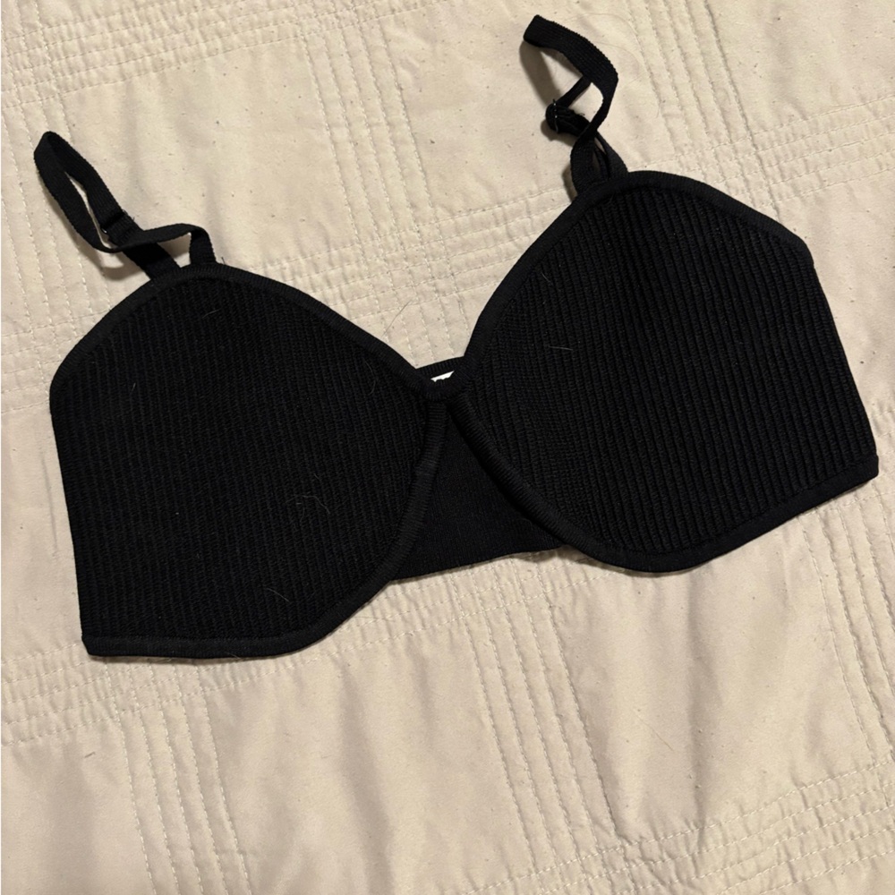 Aritzia Black Ribbed sculpt knit top